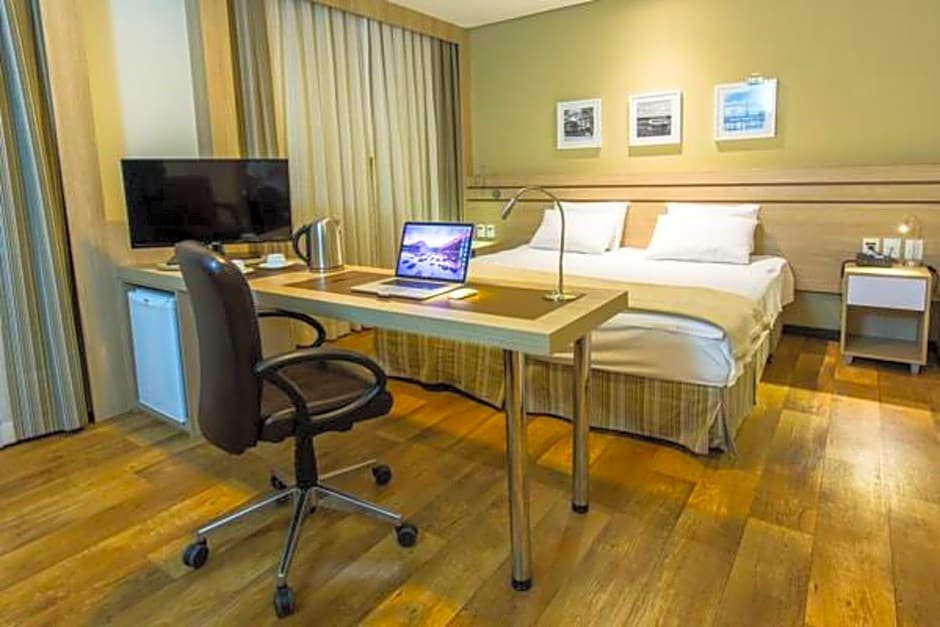 Номер Premium Hotel Intercity Manaus