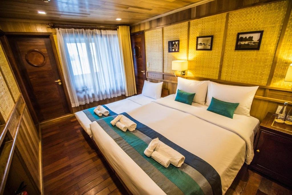 Camera Premium Bhaya Halong Cruises