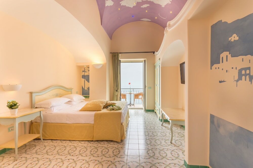 Deluxe Quadruple room with sea view Hotel Margherita