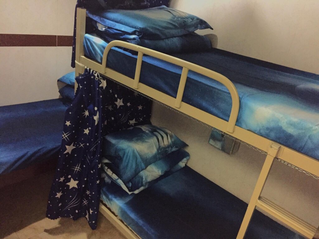 Bett im Wohnheim Master Inn - Hostel