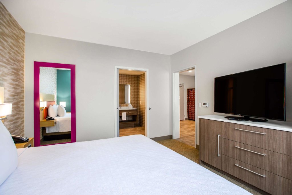 Двухместный люкс c 1 комнатой Home2 Suites By Hilton Carlsbad, Ca