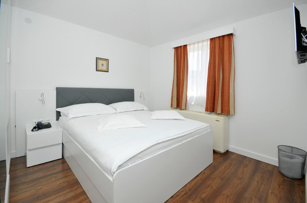 Standard Doppel Zimmer mit Gartenblick Hotel Sikaa