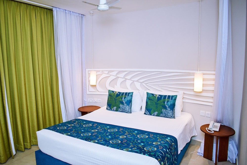 Deluxe room with balcony Neptune Village Beach Resort & Spa