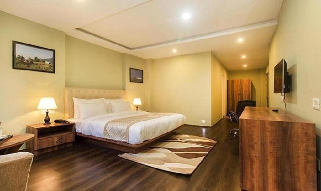 Suite OYO 3489 Hotel Sonamla Retreat