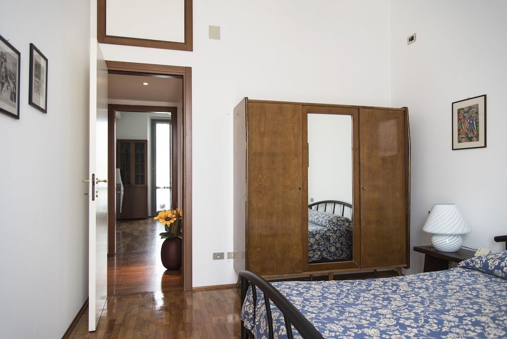 Apartment Bright & Cozy Flat near Navigli, Iulm, Tortona