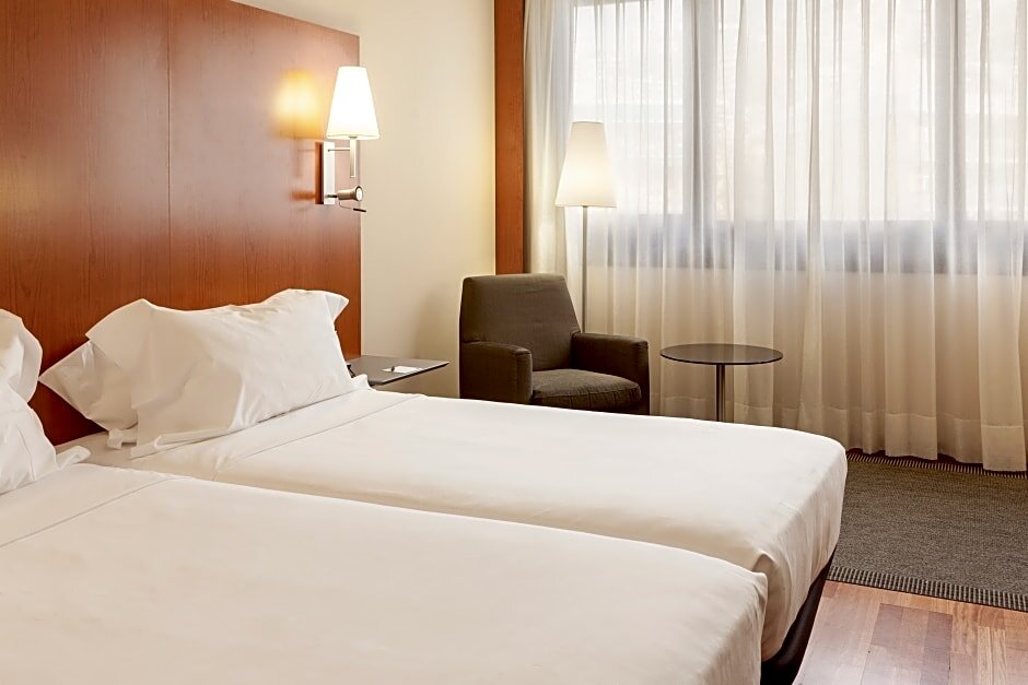 Двухместный семейный номер Standard AC Hotel Genova by Marriott