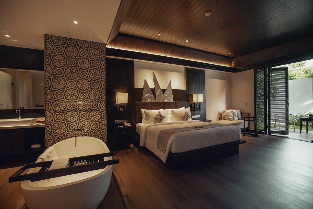 Полулюкс The Vira Bali Boutique Hotel & Suite