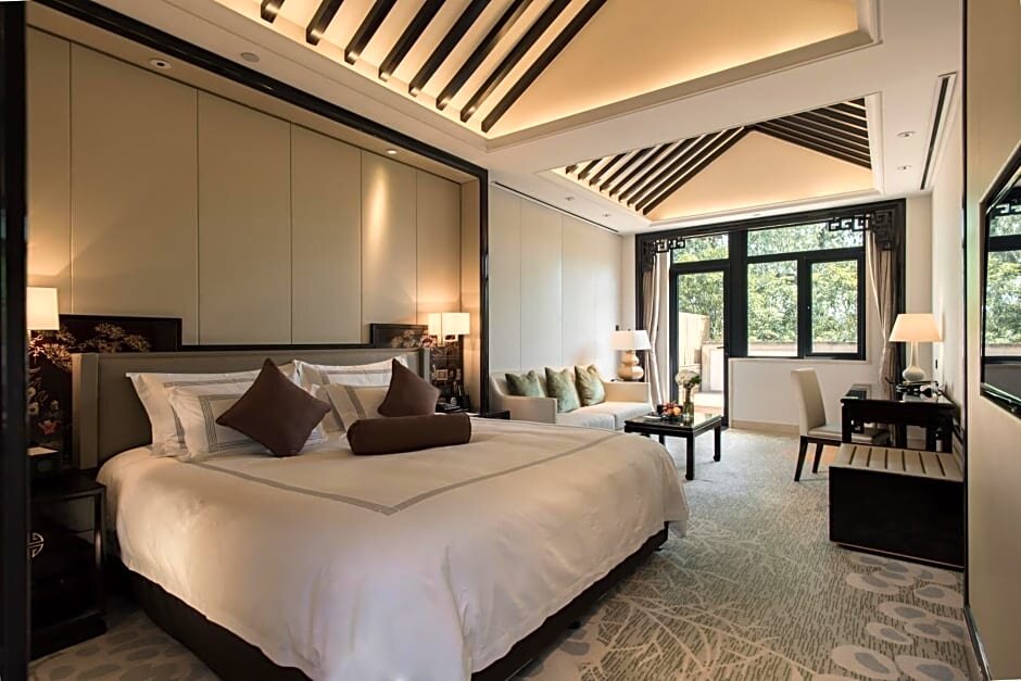 Standard Double room with lake view Zhejiang Xizi Hotel