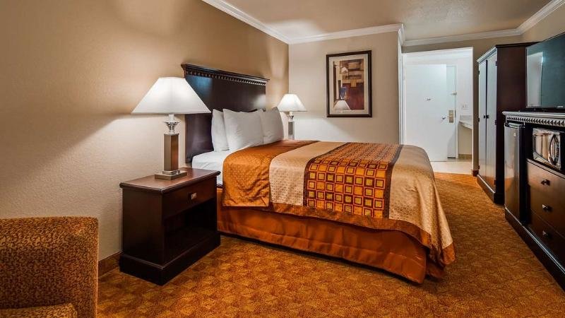 Standard chambre SureStay Plus Hotel