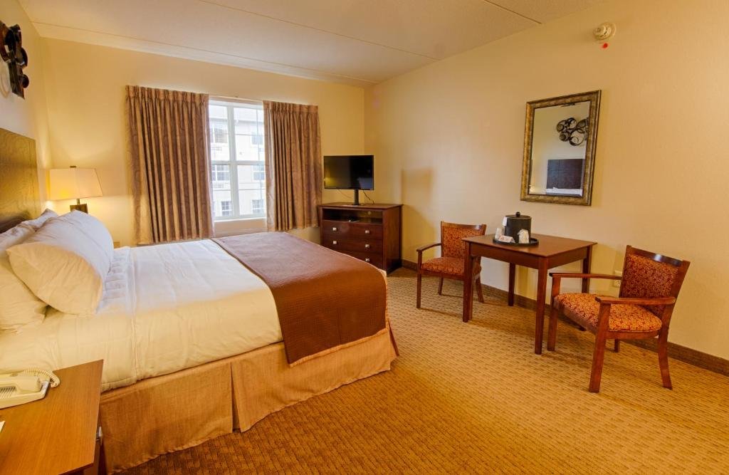 Suite doble 1 dormitorio Landmark Inn Fort Liberty