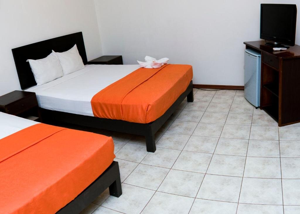 Четырёхместный номер Standard Hotel Puntarenas Beach