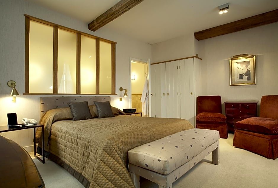 Deluxe room The Bull and Townhouse, Beaumaris- The Inn Collection Group