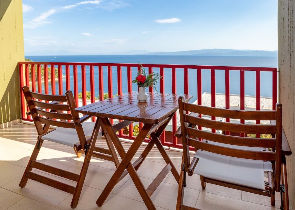 Номер Deluxe с балконом и с видом на море Skiathos Palace Hotel