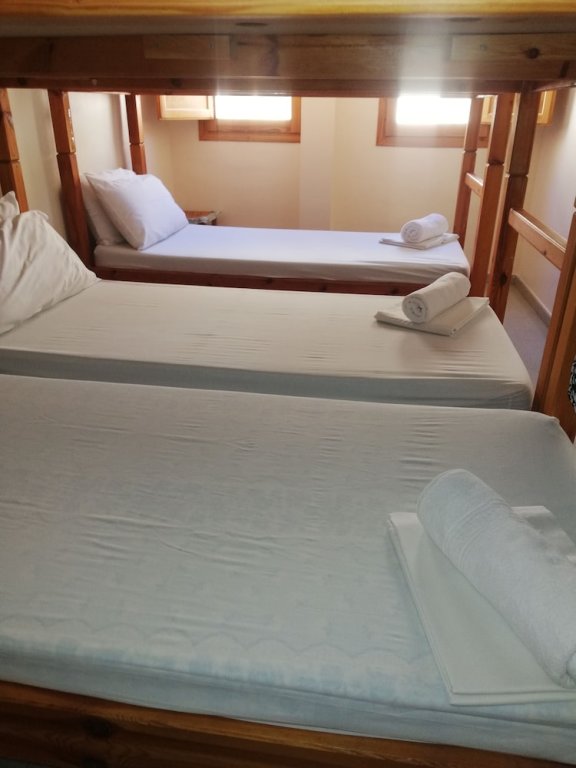 Cama en dormitorio compartido Alberg Dels Ports - Hostel
