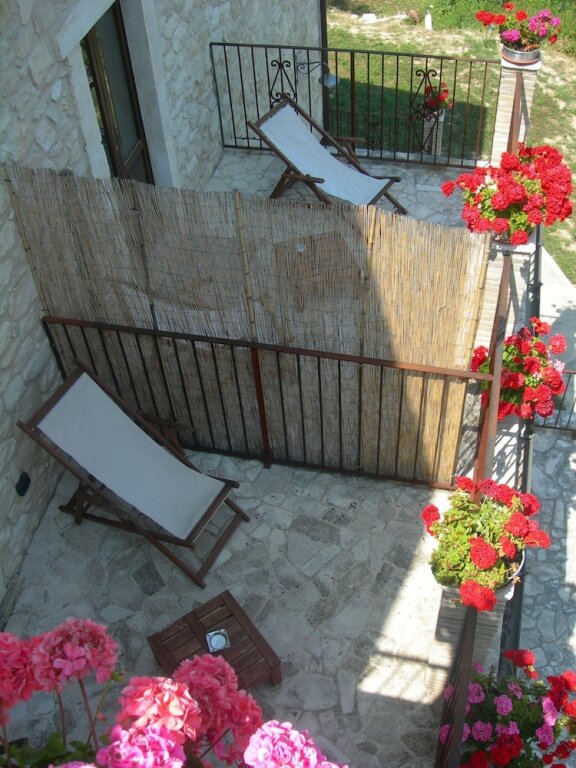 Standard Double room with balcony and with mountain view Agriturismo Borgo San Martino