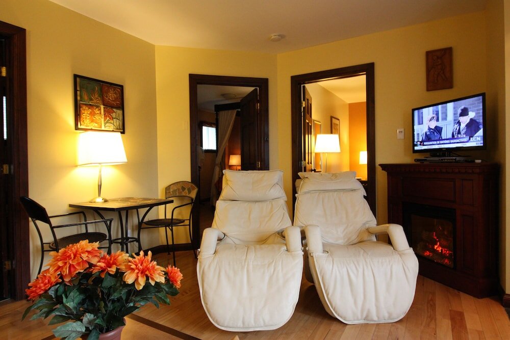 Люкс Luxury с 2 комнатами с видом на горы Motel Le JoliBourg