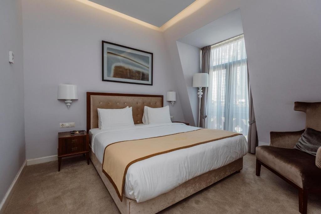 Standard Doppel Zimmer mit Stadtblick Golden Palace Batumi Hotel & Casino
