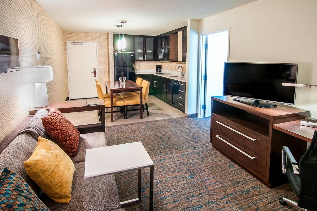 Двухместный люкс c 1 комнатой Residence Inn by Marriott Rapid City