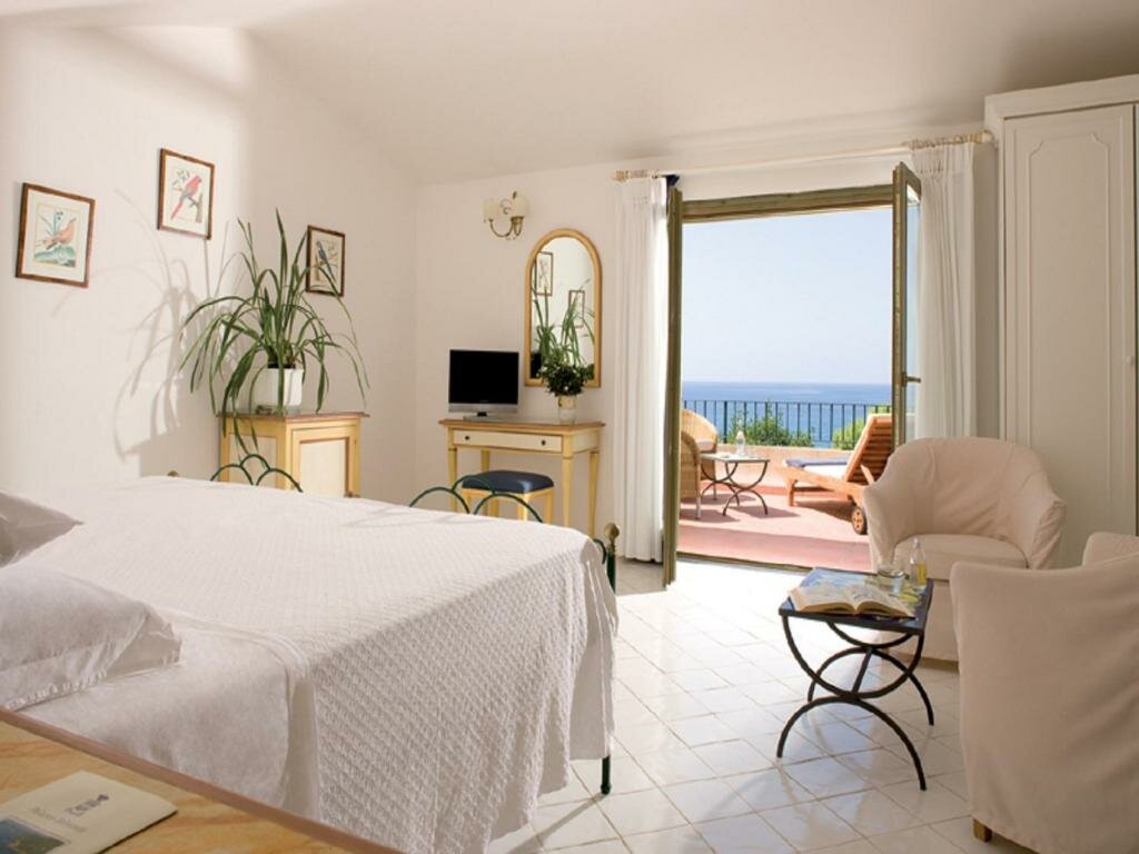 Standard Double room with sea view Palazzo Belmonte