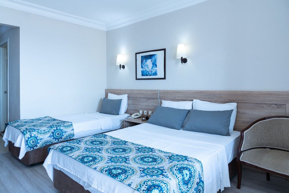 Standard double chambre 1 chambre Vue mer Fi̇la Otel Ayvalik