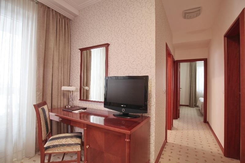 Superior Double room with balcony Hotel Orasac
