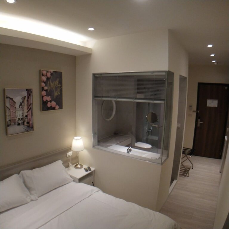 Confort double chambre avec balcon 想想逢甲 Shine Residence