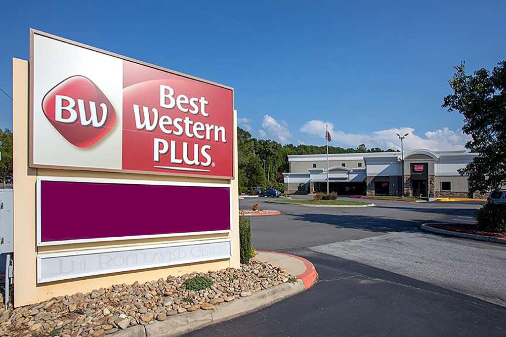 Четырёхместный номер Standard Best Western Plus Clemson Hotel & Conference Center