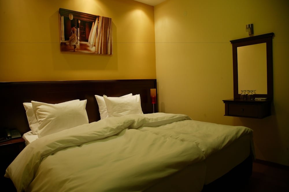Standard Double room Garni Hotel Contact