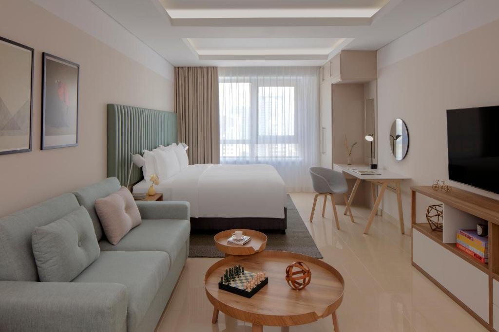 Двухместный люкс Studio Staybridge Suites Dubai Internet City, an IHG Hotel