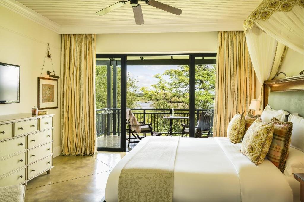 Premier Zimmer Royal Livingstone Victoria Falls Zambia Hotel by Anantara