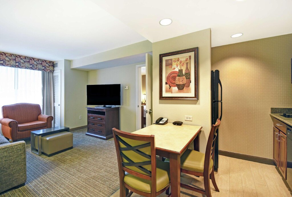 Люкс с 2 комнатами Homewood Suites by Hilton Denver International Airport