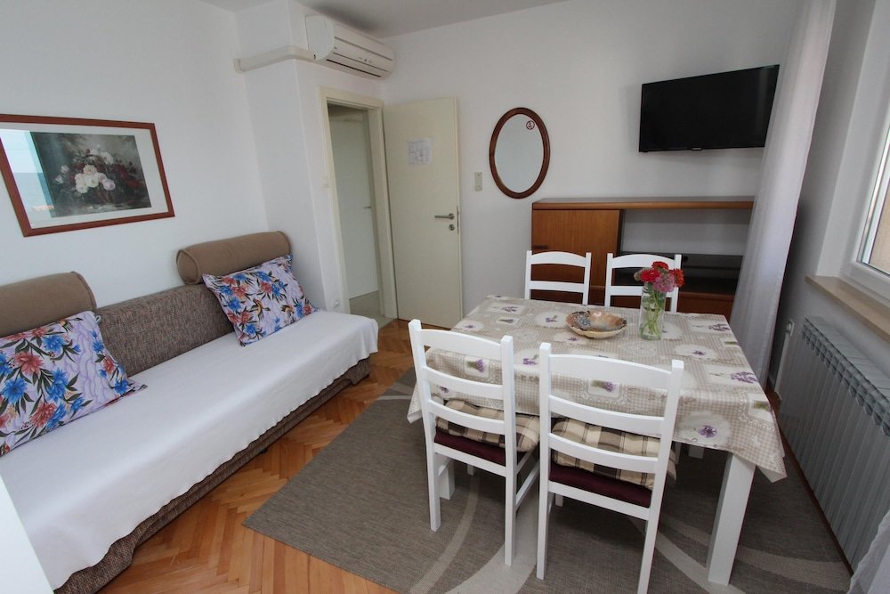 Appartamento 1 camera da letto con balcone Rooms and Apartments Bella Vista