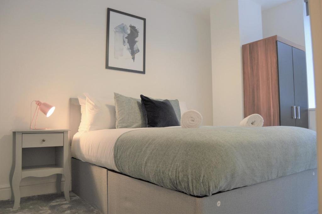 Apartamento Superior Book our Royal Suite today! Elegant spacious 2 bed apartment in the city centre - perfect for work or leisure