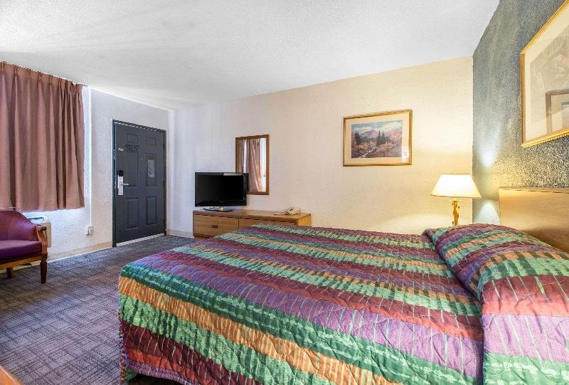 Двухместный номер Standard Rodeway Inn & Suites Colorado Springs
