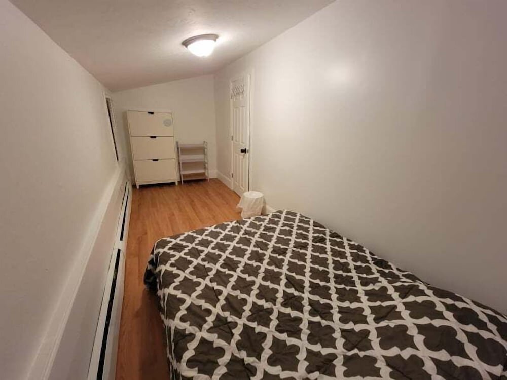 Номер Standard Bedrooms near Fenway & Downtown Boston
