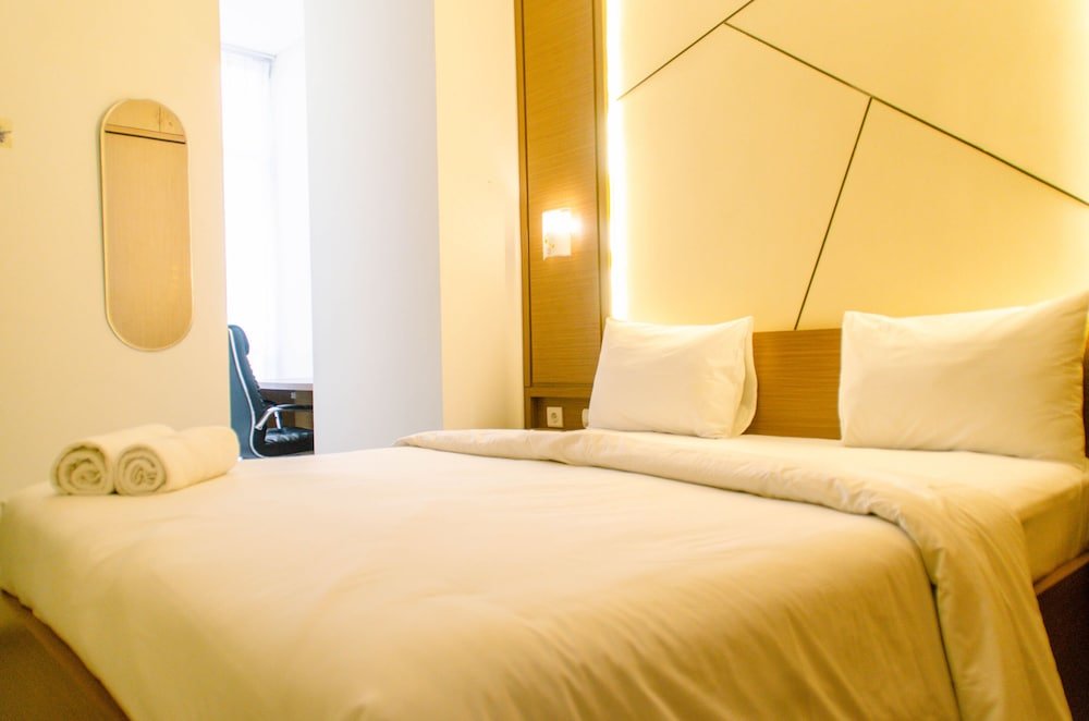 Standard room Elegant And Comfy 3Br At Sudirman Suites Apartment