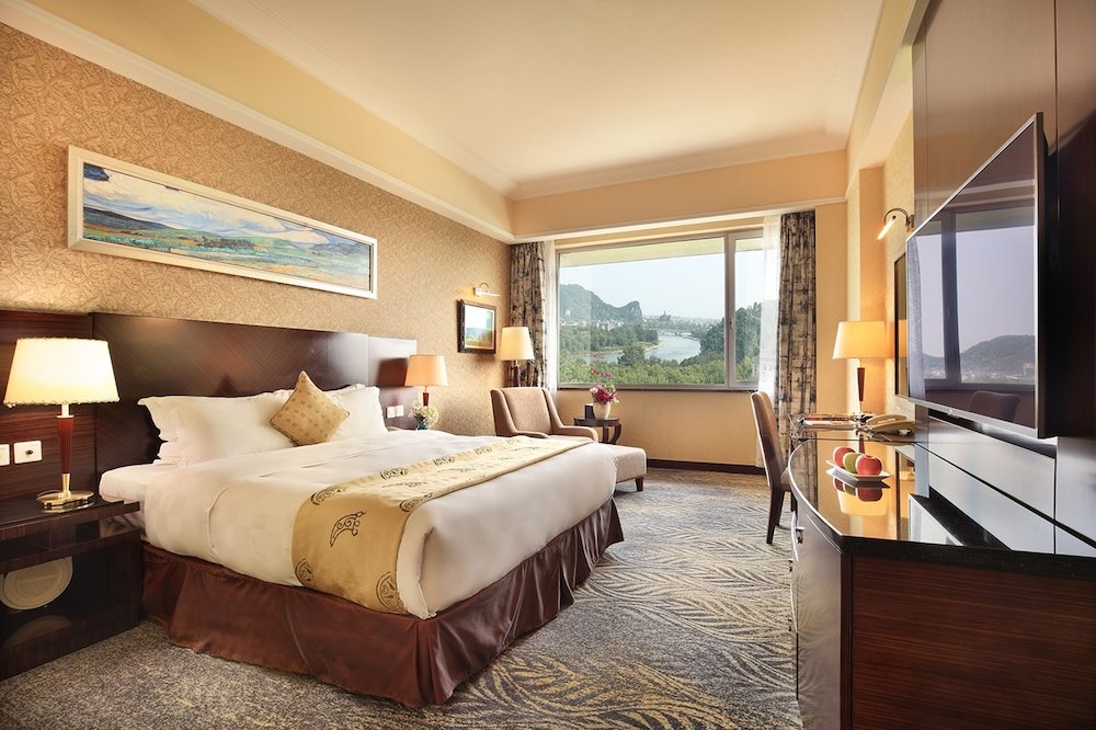 Standard Doppel Zimmer mit Flussblick Guilin Lijiang Waterfall Hotel