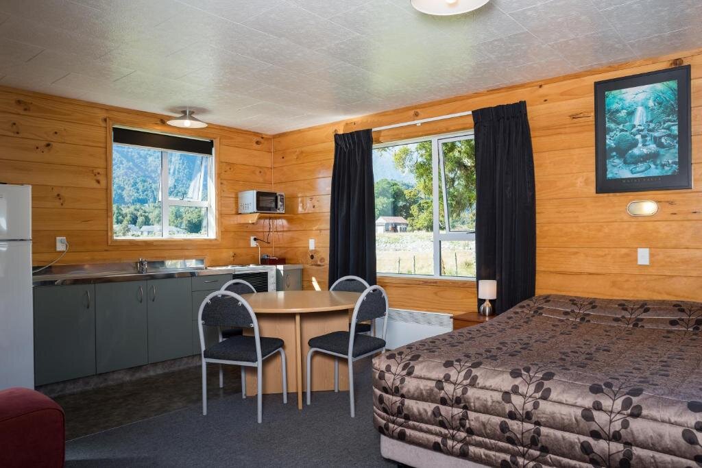 Deluxe Apartment Fox Glacier TOP 10 Holiday Park & Motels