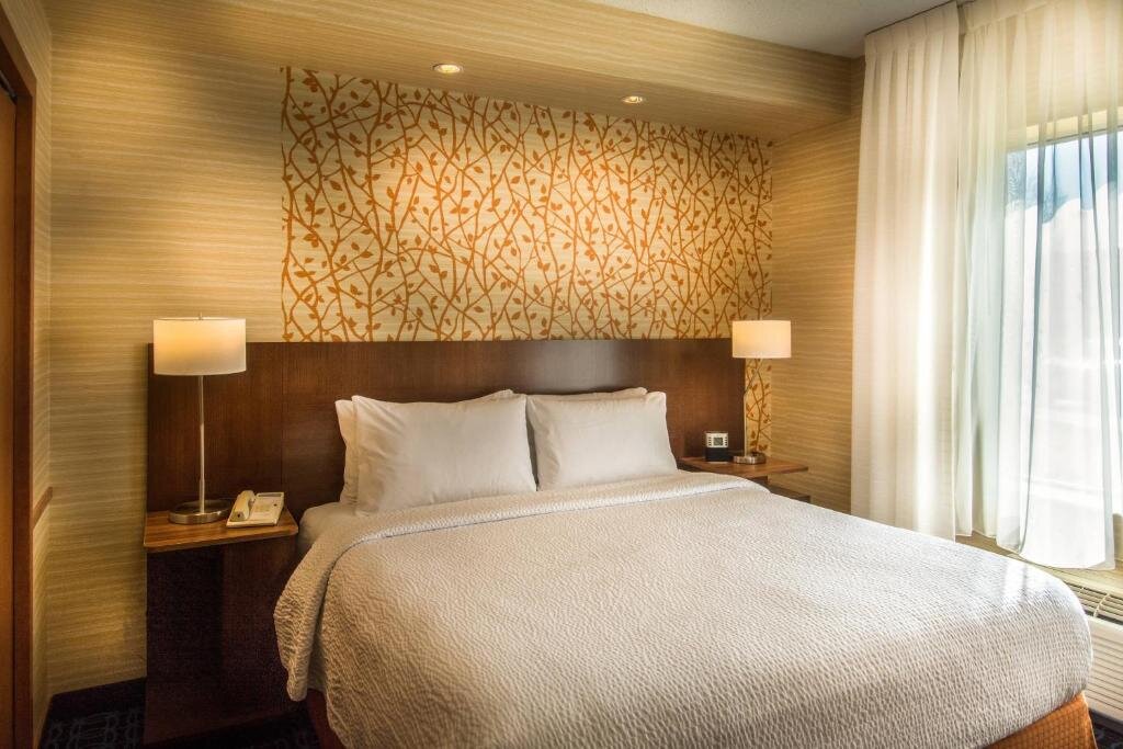 Double Suite Fairfield Inn & Suites by Marriott at Dulles Airport