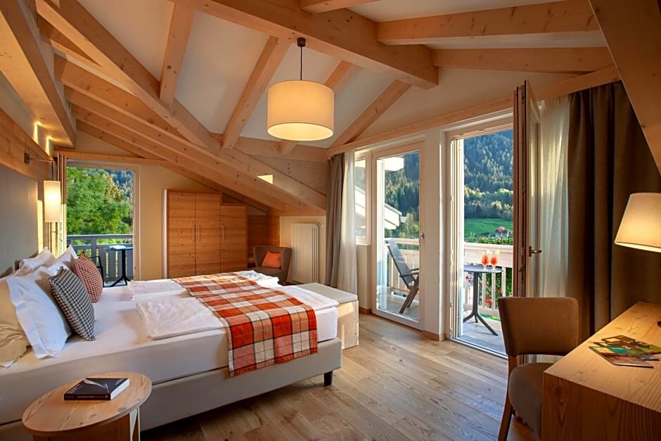 Standard Doppel Zimmer mit Bergblick Active Hotel Monte Giner