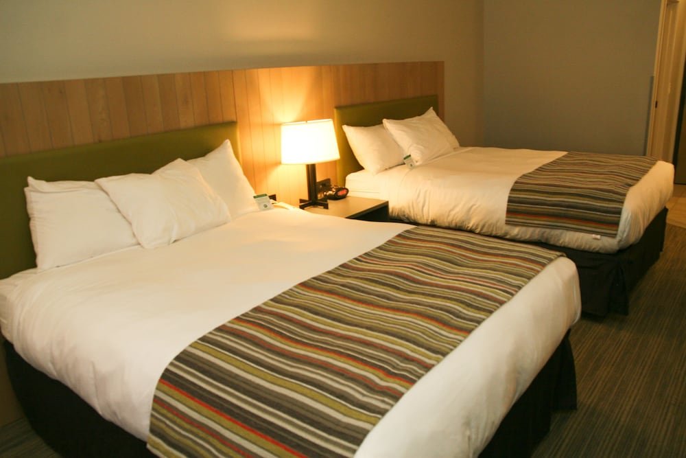 Standard Vierer Zimmer Country Inn & Suites by Radisson, Prineville, OR
