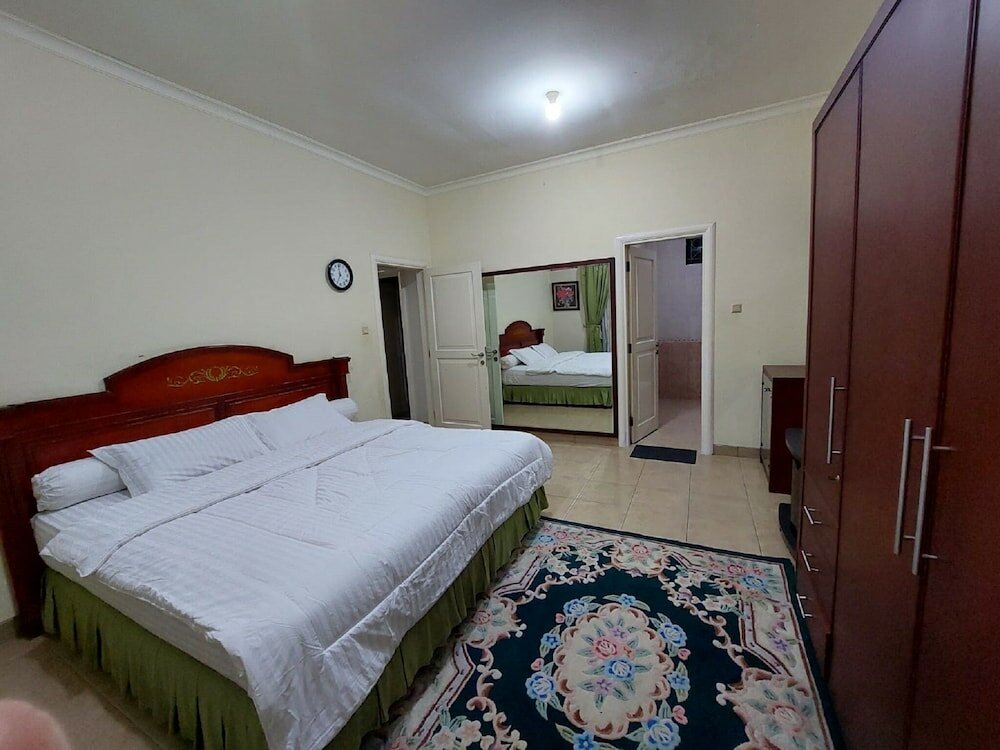 5 Bedrooms Cottage Villa Kota Bunga Allamanda