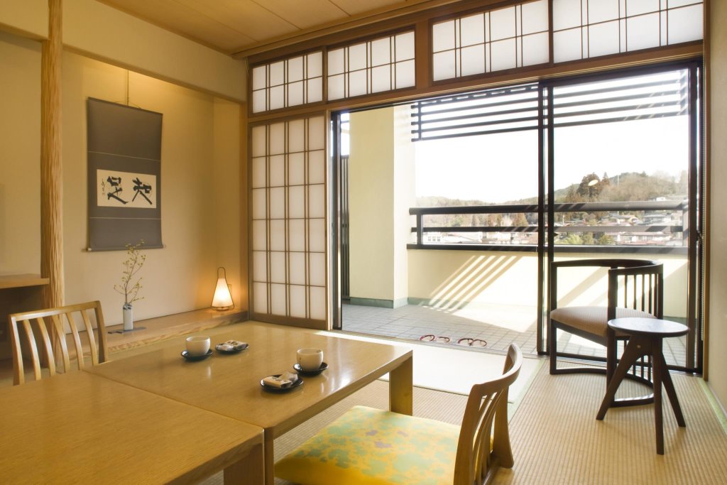 Standard room with river view Honjin Hiranoya Bekkan
