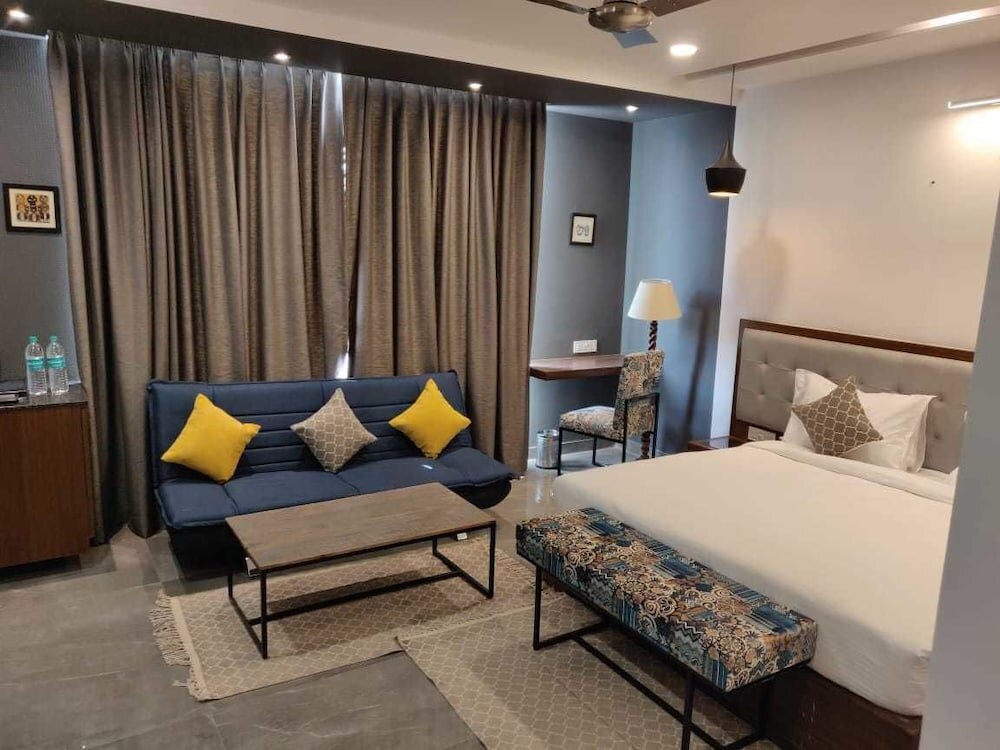 Deluxe room Jaipur Bagh by Saagasa Hotels