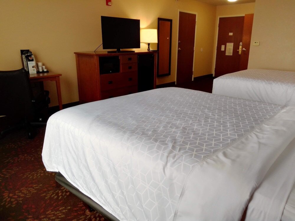 Standard Vierer Zimmer Holiday Inn Express Logan, an IHG Hotel
