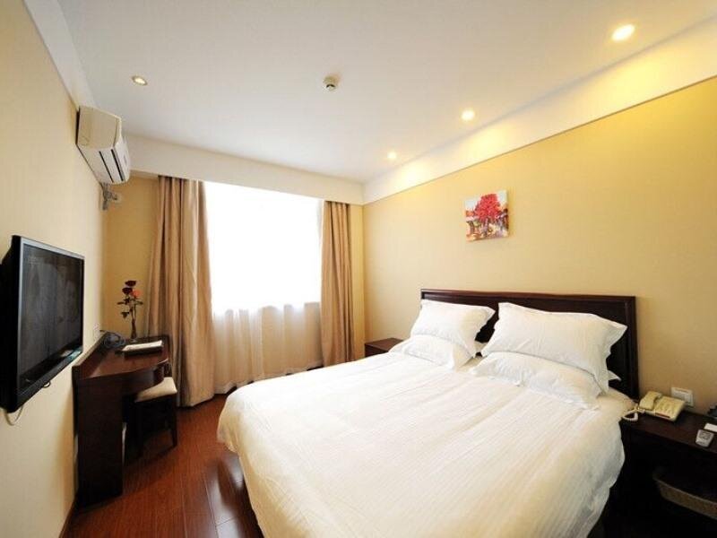 Standard Doppel Zimmer GreenTree Inn Shanghai West Huaxia Road Subway Station Hotel