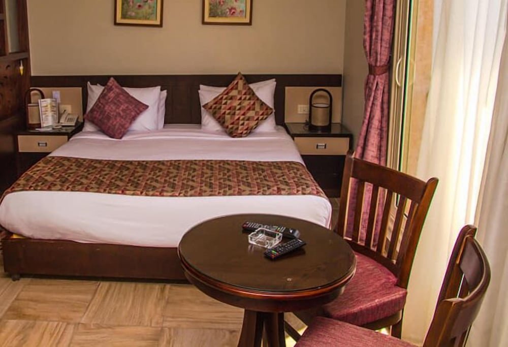 Полулюкс Palma Inn Resort - Montazah Palace