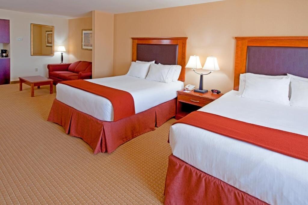 Suite cuádruple Holiday Inn Express & Suites Albany Airport Area