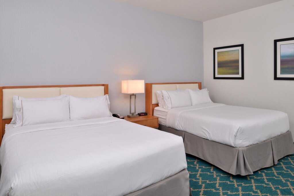 Двухместный люкс Holiday Inn Express and Suites West Ocean City, an IHG Hotel