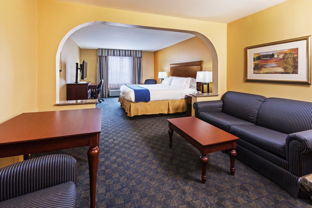 Двухместный люкс Holiday Inn Express & Suites, Corpus Christi NW, Calallen, an IHG Hotel